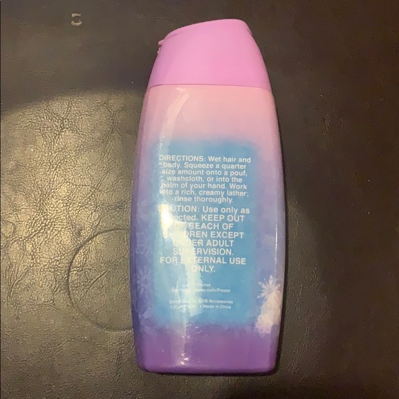 Elsa, Anna, And Olaf Bathing - Picture 6 of 13